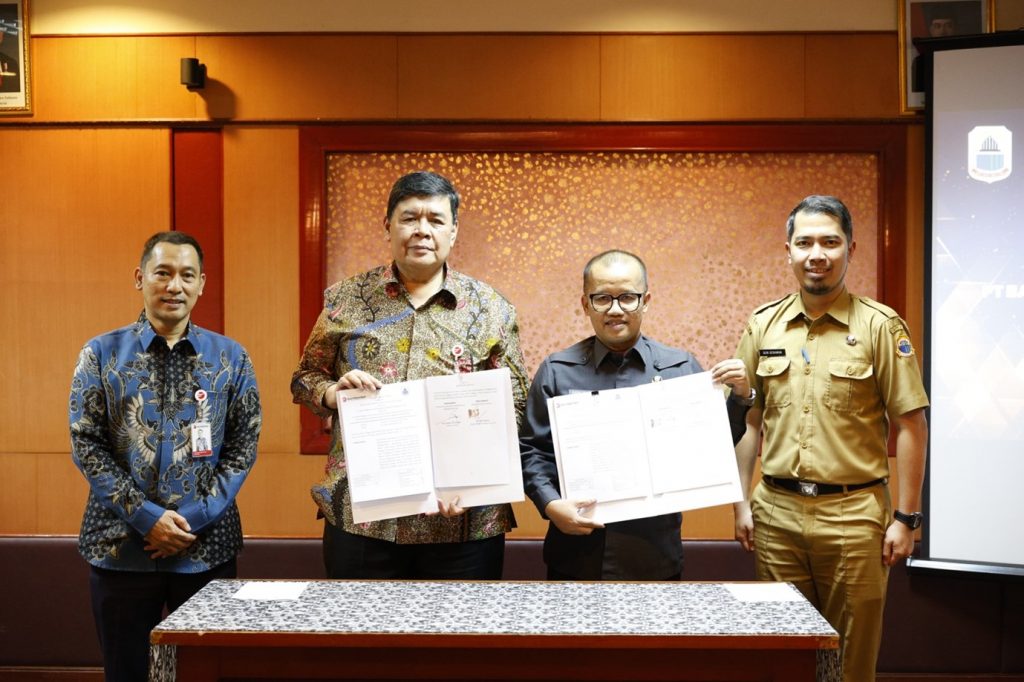 Keterangan Foto: Bapenda Kab. Lebak dan Bank Banten Tandatangani PKS Pengelolaan Penerimaan Pajak Daerah dan Retribusi Daerah 